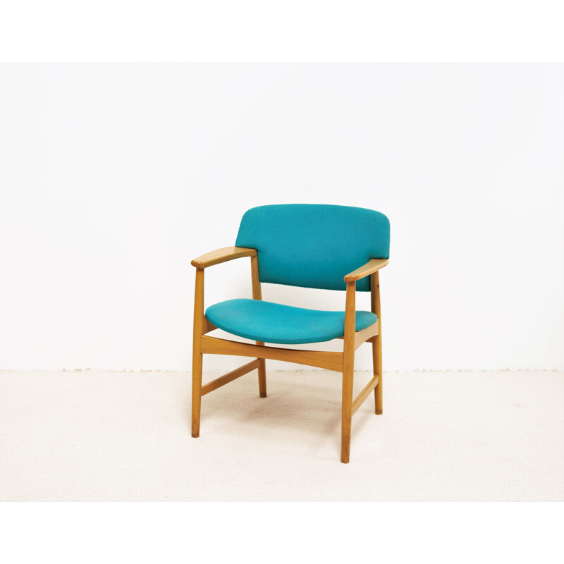 Vintage armchair by Einar Larsen & Aksel Bender Madsen for Fritz Hansen