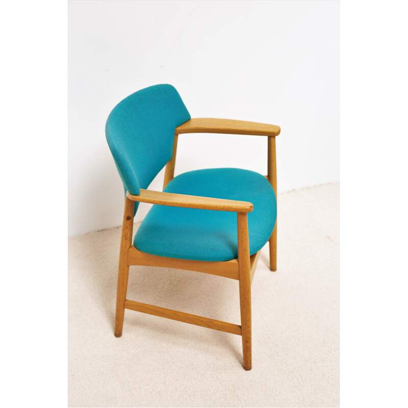 Vintage armchair by Einar Larsen & Aksel Bender Madsen for Fritz Hansen