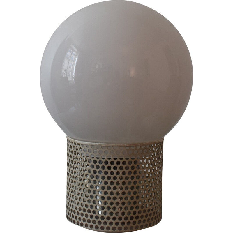 Lampe globe en métal laqué blanc et verre opalin, Michel Boyer - 1970