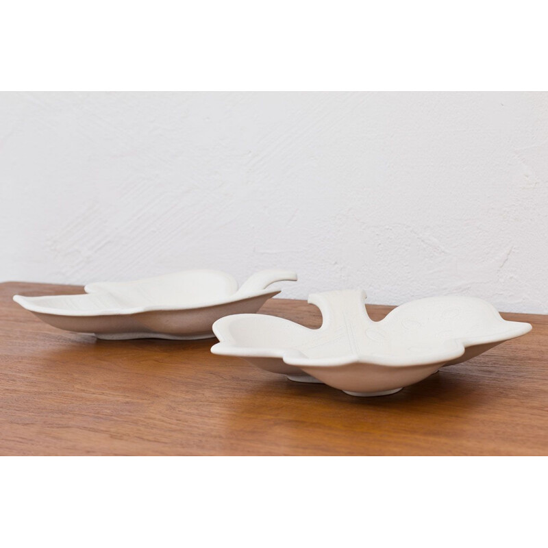 Pair of Swedish vintage ceramic trays by Gunnar Nylund for Rörstrand, 1940s