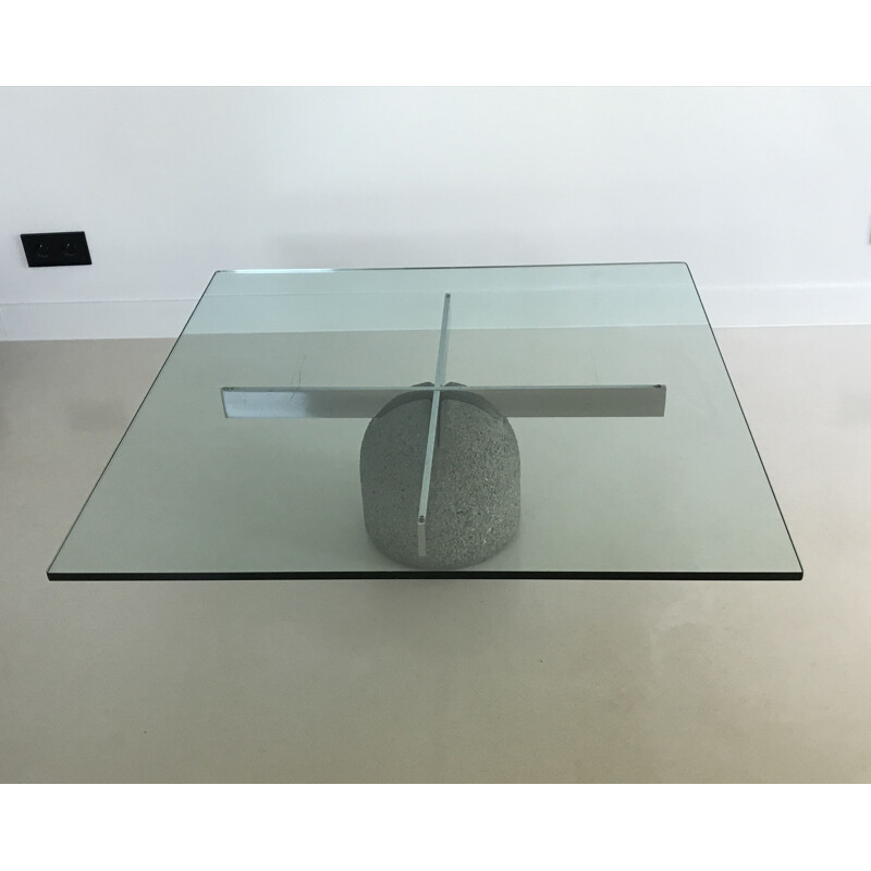 Vintage coffee table "Paracarro" in glass and concrete by Giovanni Offredi, Italy 1970