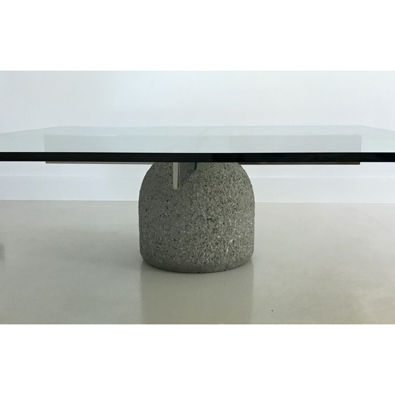 Vintage coffee table "Paracarro" in glass and concrete by Giovanni Offredi, Italy 1970