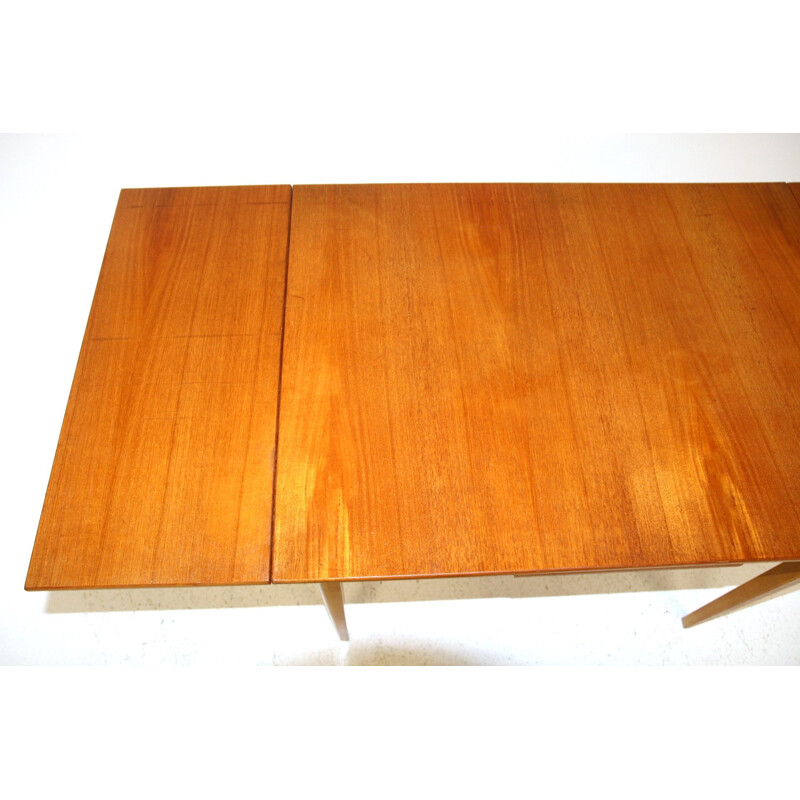 Vintage table with retractable tops