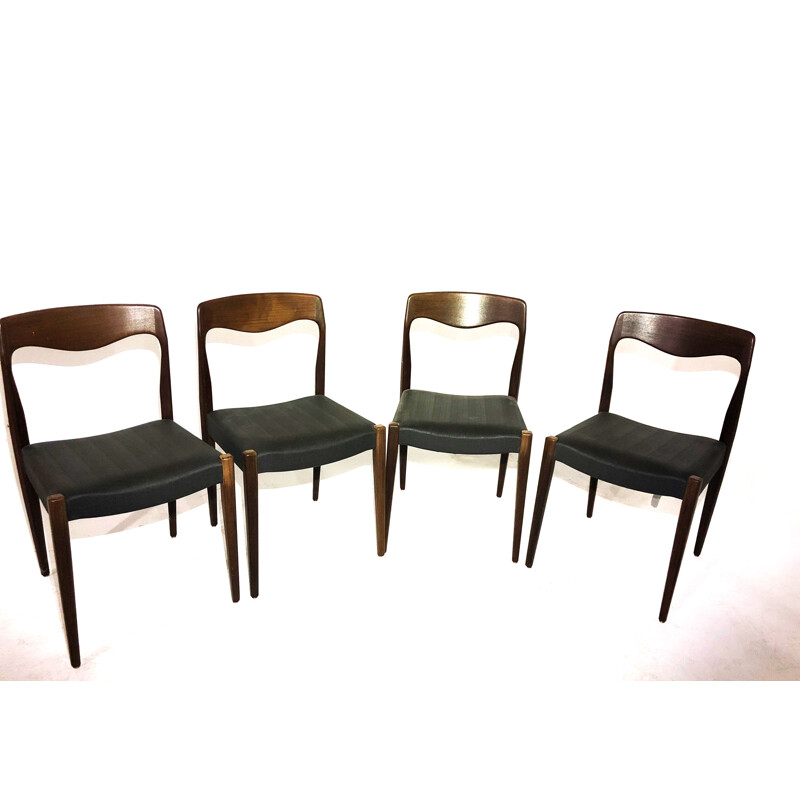 Ensemble de 4 chaises vintage en teck et skaï par Niels Otto Moller 