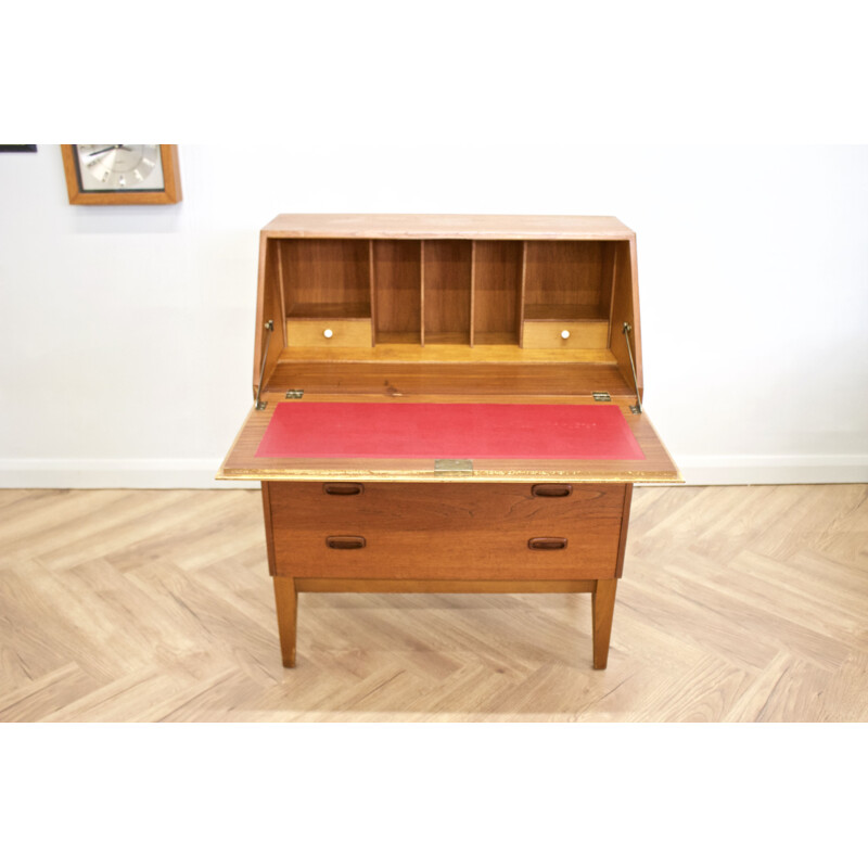 Mid-century oakwood secretary from Meredew, UK 1960s