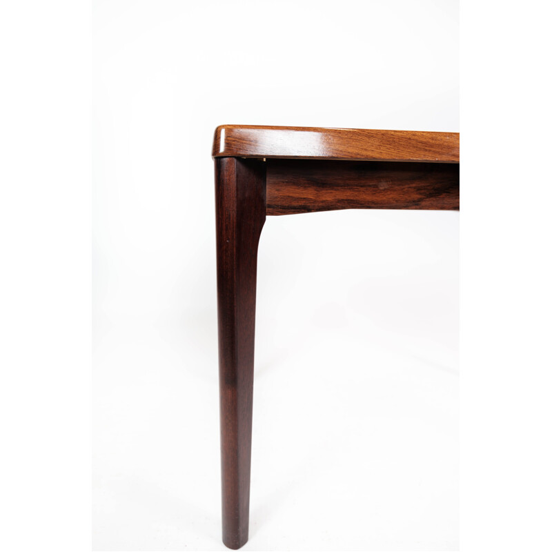 Mesa lateral Vintage rosewood por Henning Kjærnulf para mobiliário Vejle Furniture, 1960