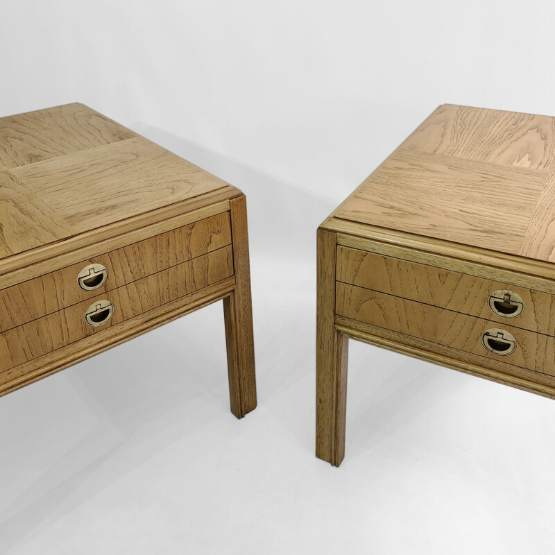 Pair of vintage Drexel walnut night stands, 1960s