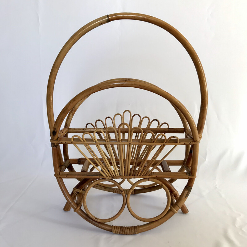 Vintage rattan peacock tail magazine rack, Italy 1950-1960