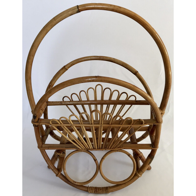 Vintage rattan peacock tail magazine rack, Italy 1950-1960