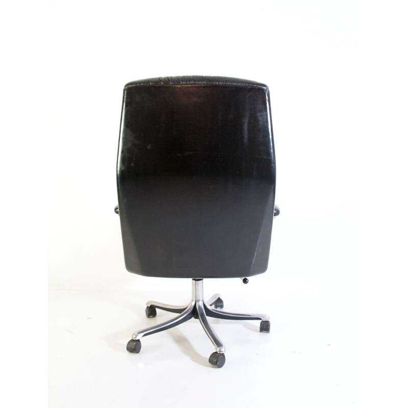 Mid century desk armchair P125 by Osvaldo Borsani for Tecno, Italy 1970