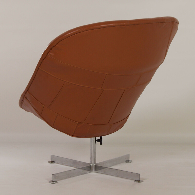 Vintage Modello swivel leather armchair by Rudolf Wolf for Rohé Noordwolde, 1960s