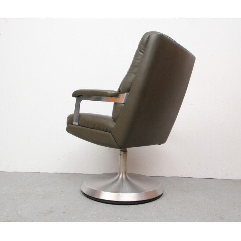 Fauteuil pivotant en cuir vert - 1970