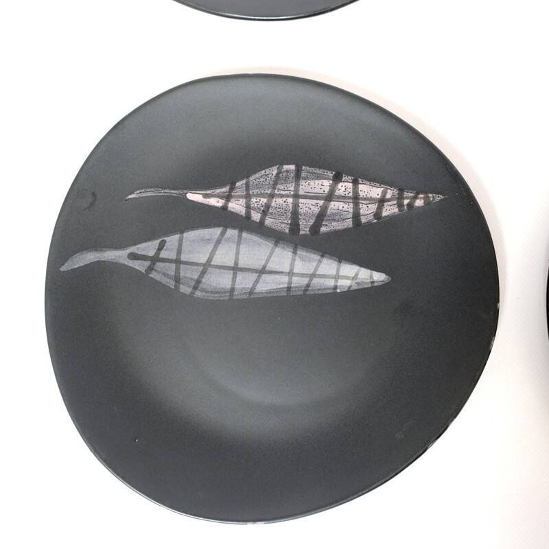 Set of 6 vintage black ceramic plates