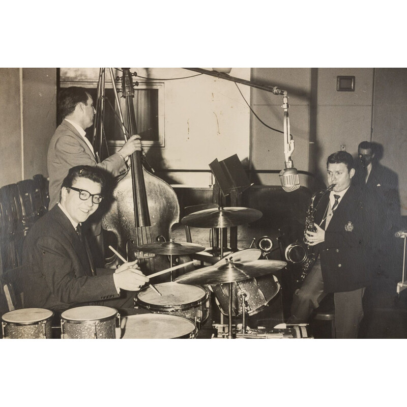 Pareja de imágenes fotográficas de época "Jazz Band" de Giannini Swiss Drums para John Ward y Hazy Osterwald, 1940