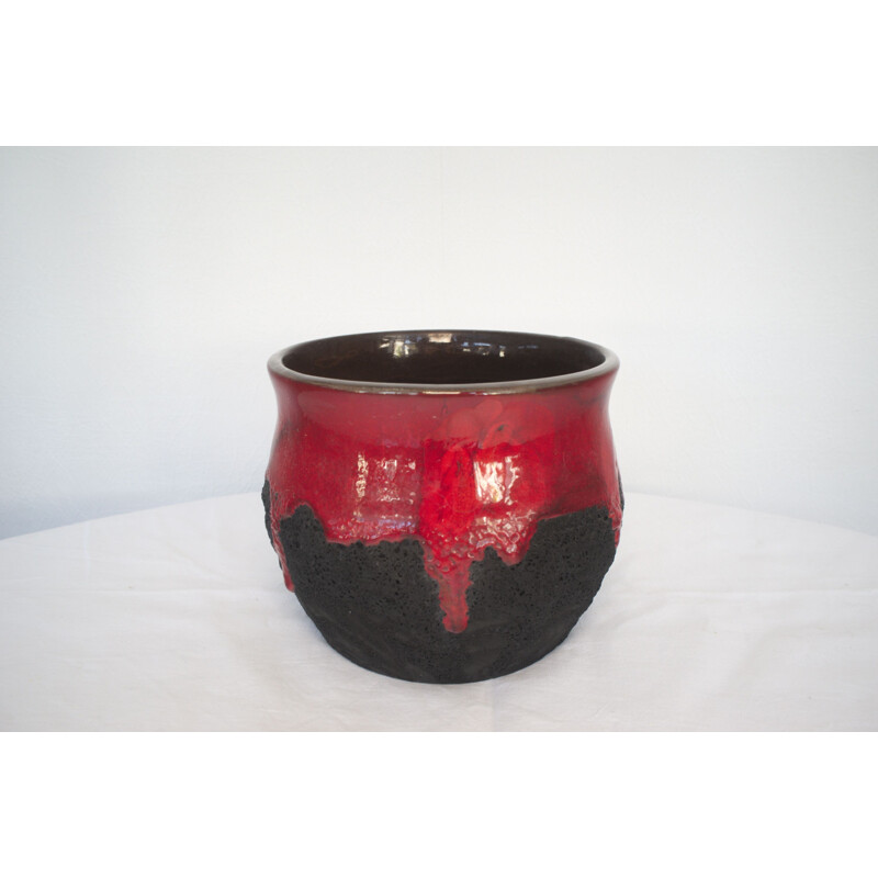 Mid century Fat Lava red & black pot with cachepot, 1960s