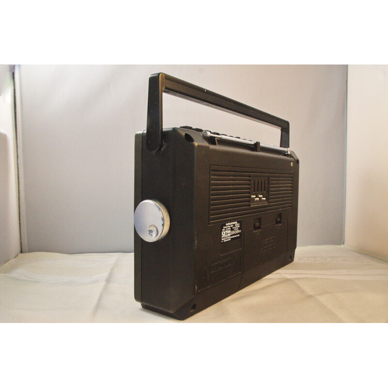Vintage Grundig suitcase radio portable, 1980s