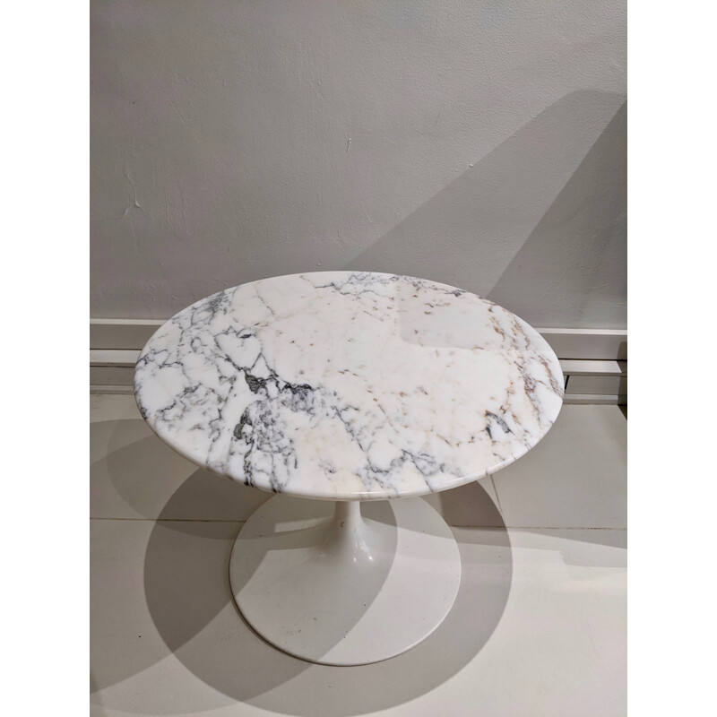 Vintage marble coffee table by Eero Saarinen for Knoll