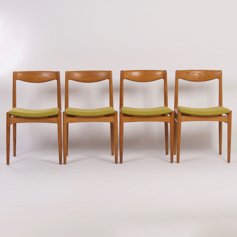 Set of four Danish chairs in oakwood - 1960s