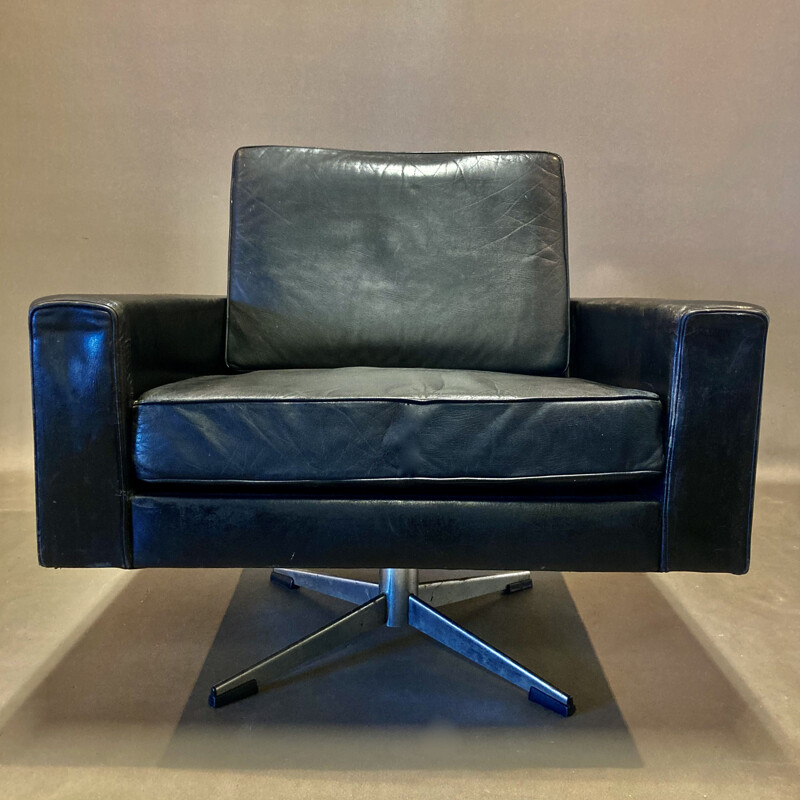 Vintage black leather armchair, 1950