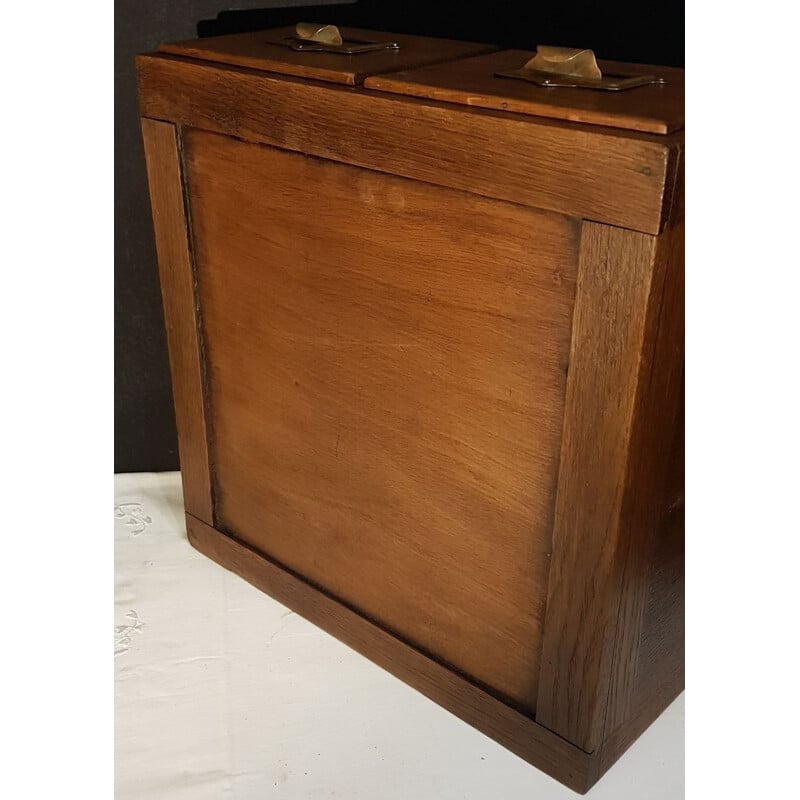 Vintage oakwood administrative drawer unit