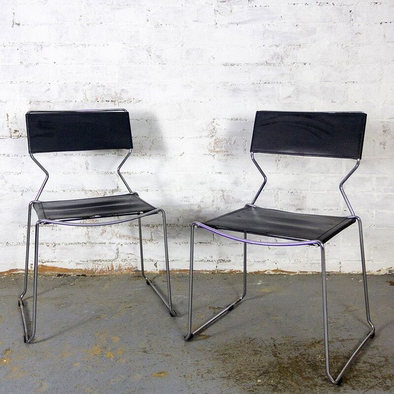Paire de chaises vintage en métal chromé et cuir noir de Giandomenico Belotti, 1980