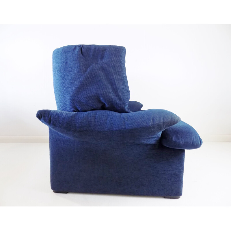 Vintage Portovenere armchair blue by Vico Magistretti for Cassina, 1980