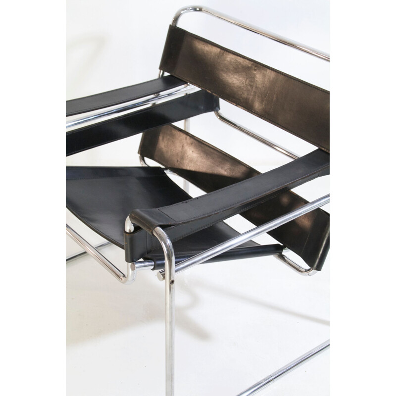Pair of vintage Bauhaus Wassily armchairs by Marcel Breuer for Knoll International, 1960s
