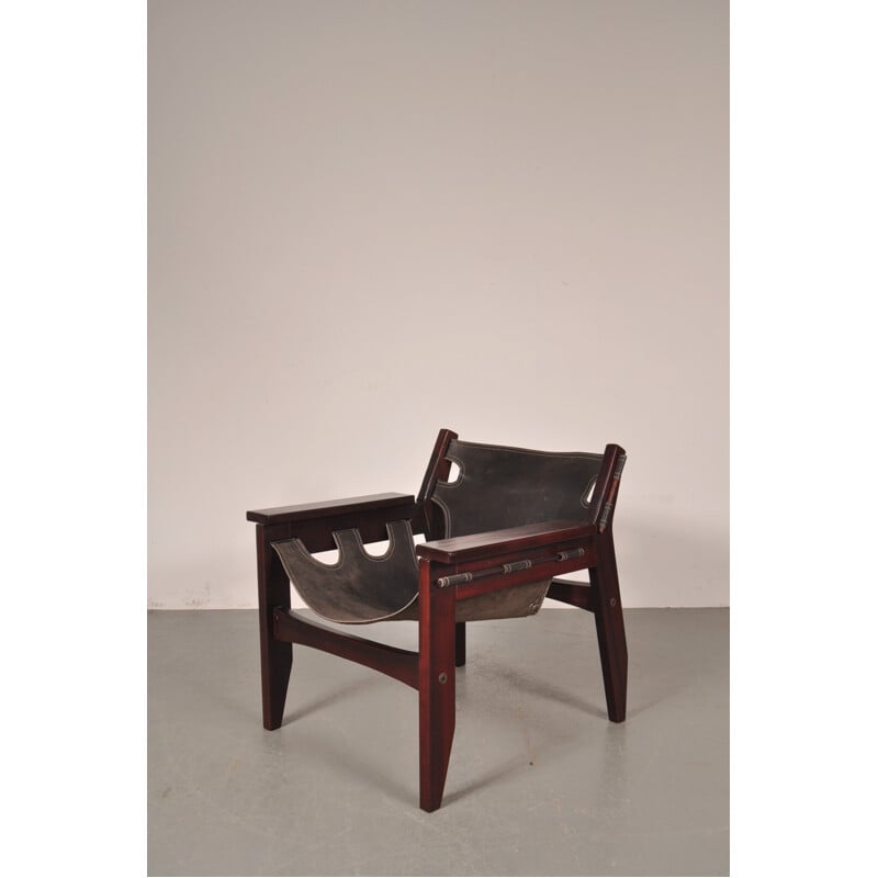 Fauteuil lounge "Kilin" en bois de palissandre et cuir, Sergio RODRIGUES - 1973