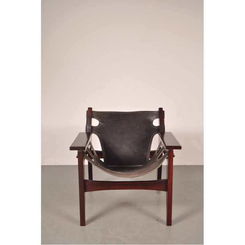 "Kilin" lounge chair in rosewood and leather, Sergio RODRIGUES - 1973