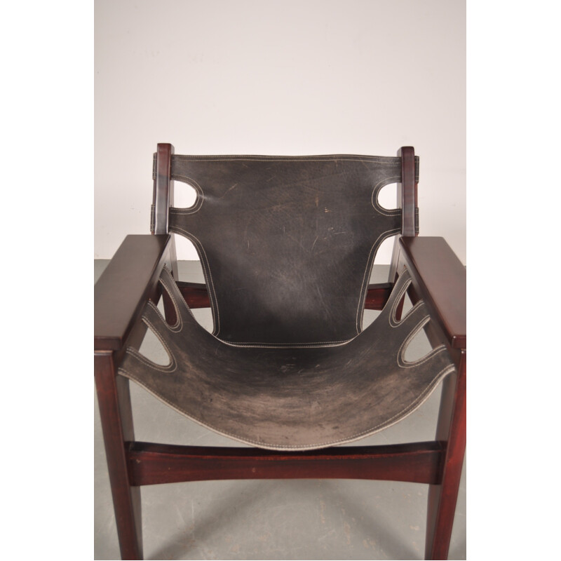 "Kilin" lounge chair in rosewood and leather, Sergio RODRIGUES - 1973