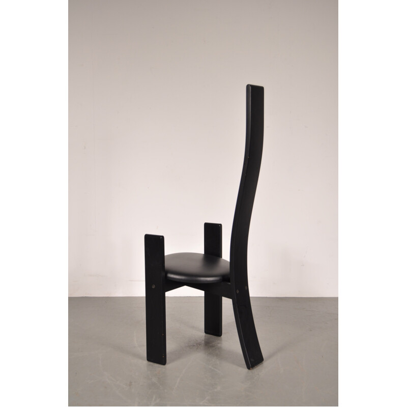 Black wooden "Golem" side chair, Vico MAGISTRETTI - 1970s