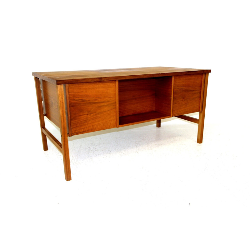 Mesa de nogueira Vintage, Suécia 1960