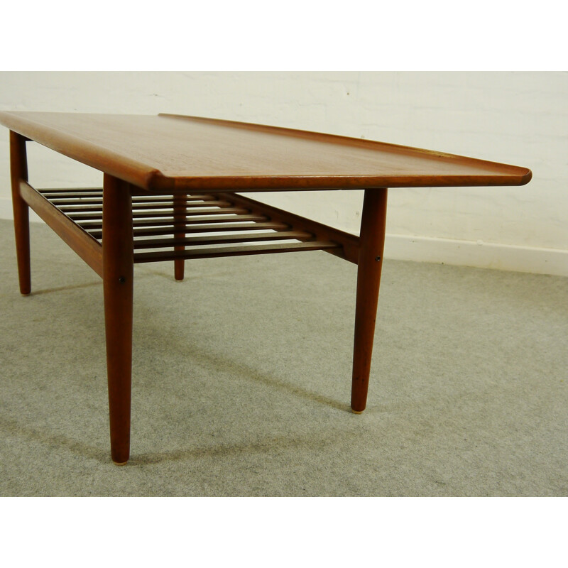 Scandinavian teak coffetable, Grete JALK - 1960s