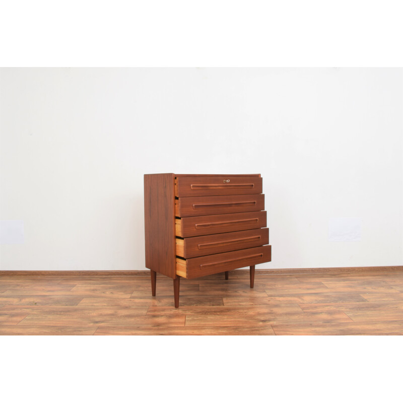 Mid-century Danish teak chest of drawers with 5 drawers, 1960s