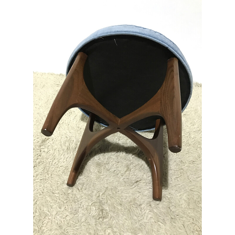 Mid century G Plan stool in blue velvet, Victor WILKINS - 1960s