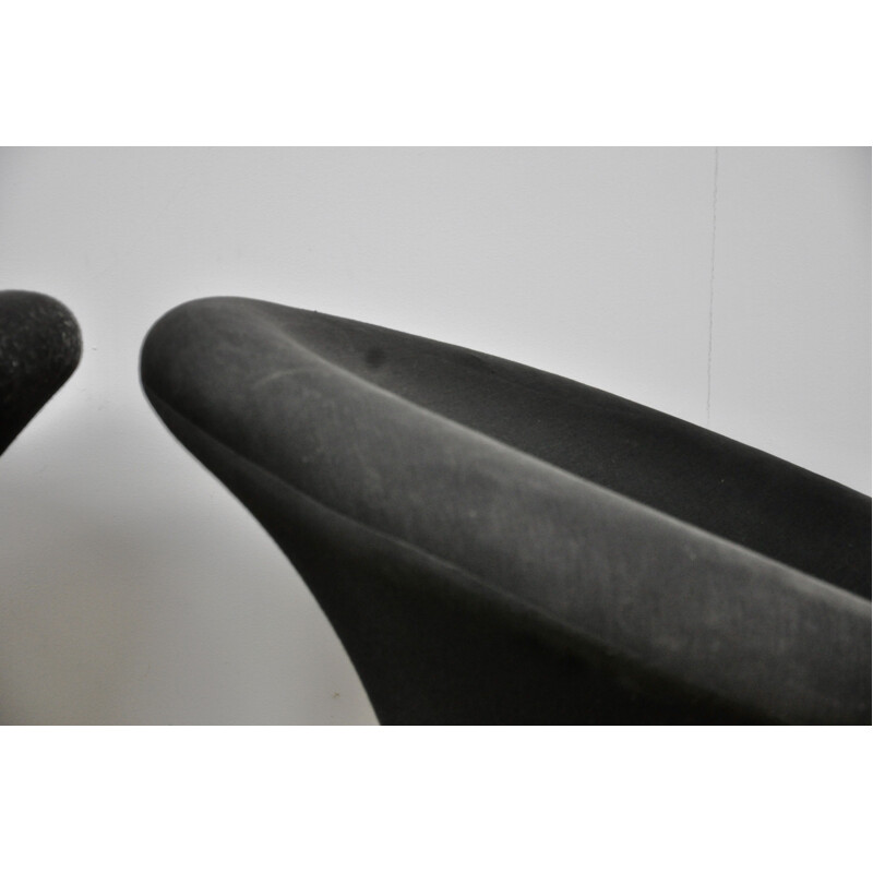 Paire de fauteuils vintage Mushroom en tissu noir par Pierre Paulin pour Artifort