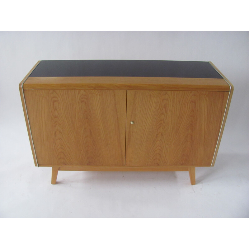 Buffet vintage par Jitona, Tchécoslovaquie 1960