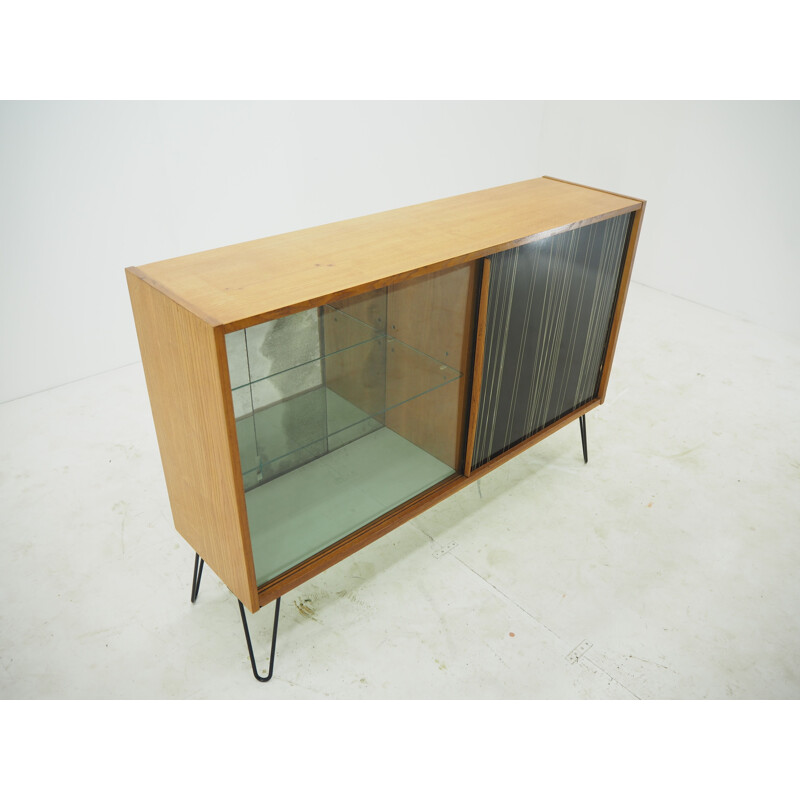 Vitrine vintage de B. Landsman et H. Nepozitek pour Jitona, Tchécoslovaquie 1960