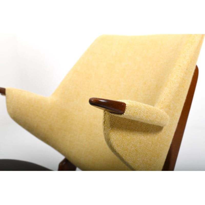 Vintage model 33 armchair by Carl Edward Matthes, Denmark 1950s