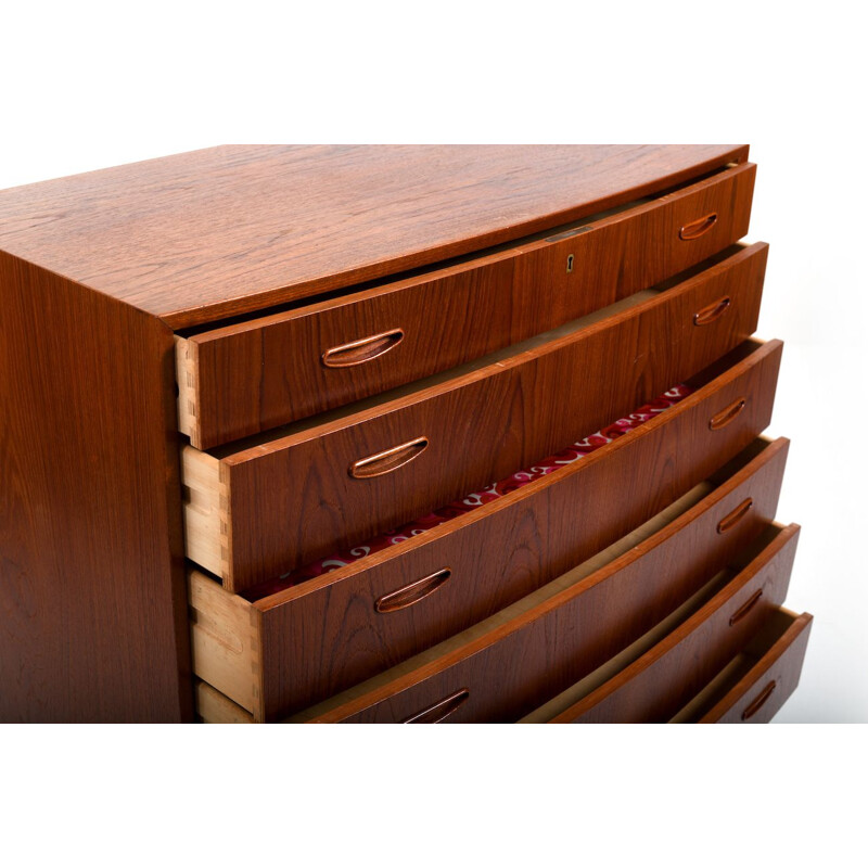 Mid century Danish curved teak chest of drawers, 1960s