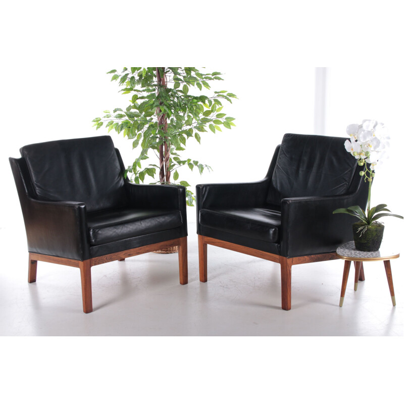 Pair of vintage leather and rosewood armchairs by Kai Lyngfeldt Larsen for Soren Willadsen, Denmark 1960