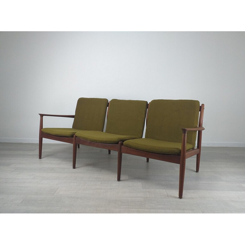 Scandinavian vintage teak sofa by Svend Age Eriksen, 1960