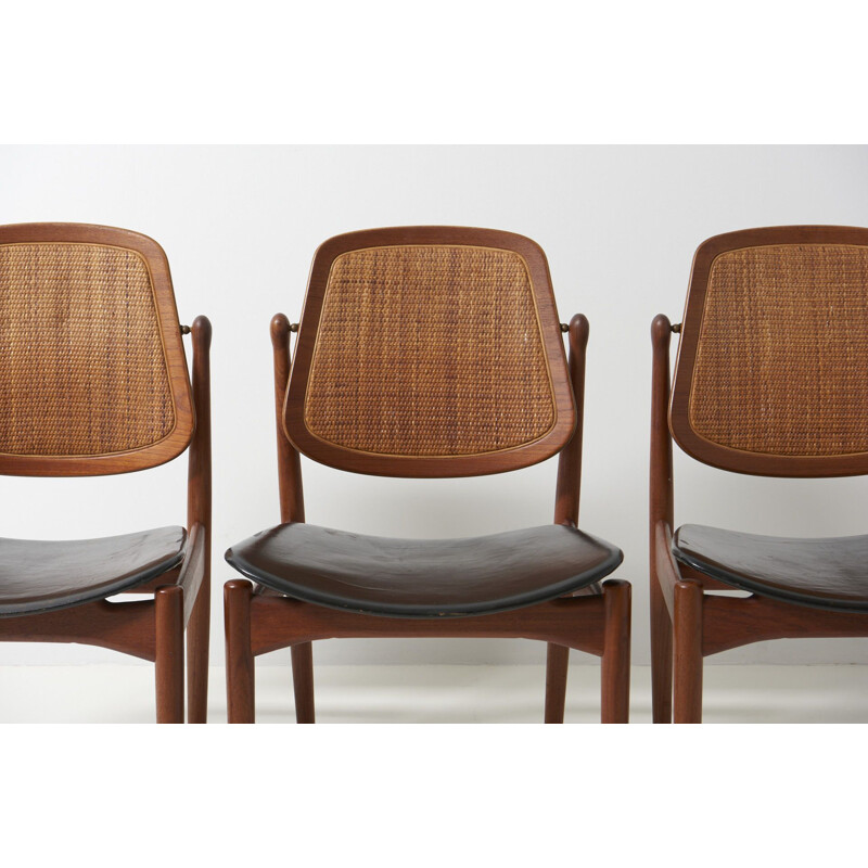 Set of vintage 4 dining chairs and 2 armchairs by Arne Vodder for France & Søn, Denmark 1960s