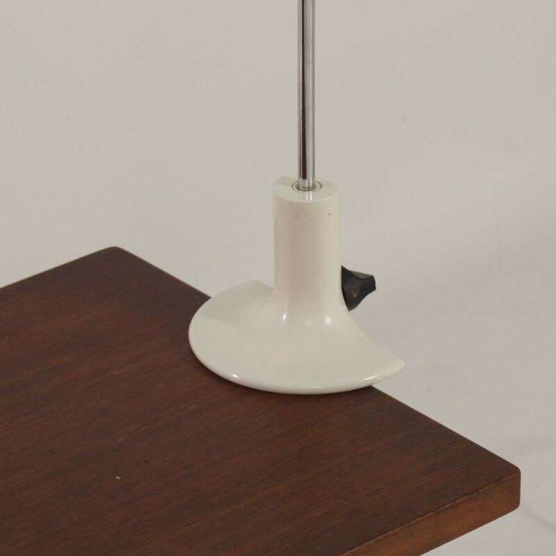 Vintage white spider table lamp by Joe Colombo for Oluce, 1970s