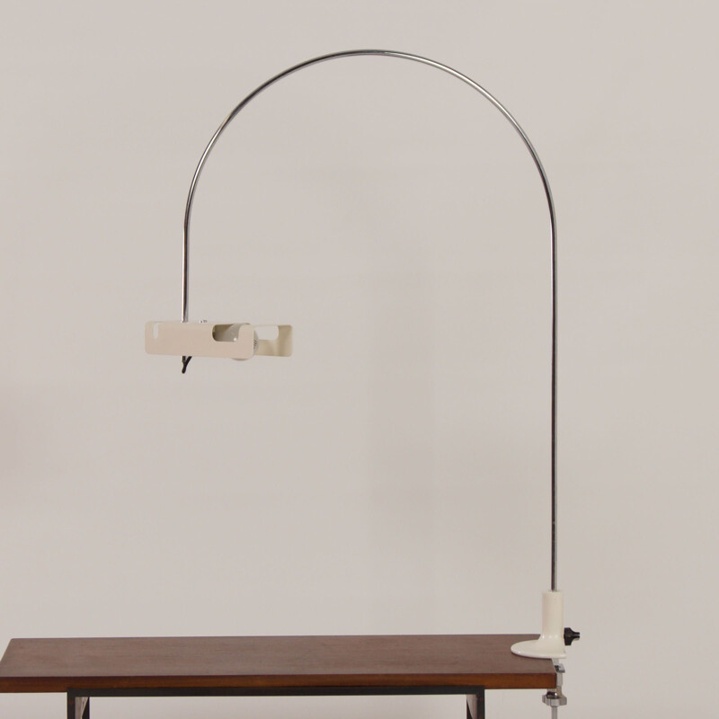 Lampe de table vintage blanche en forme d'araignée par Joe Colombo pour Oluce, 1970
