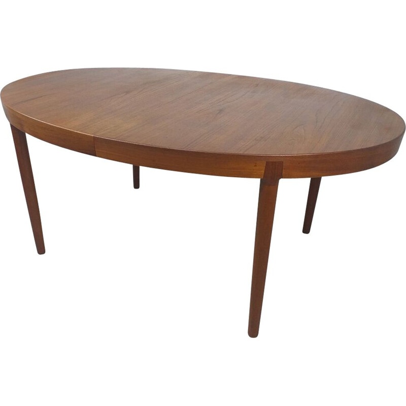 Table ovale scandinave vintage en teck par Harry Ostergaard, 1960