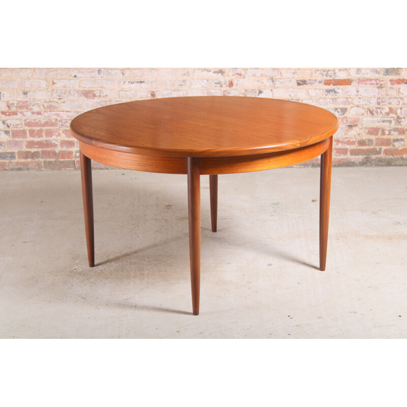 Mid century G-plan Fresceo extending teak dining table, 1960s