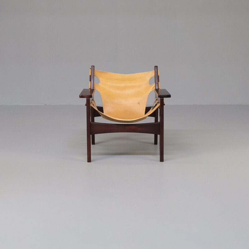 Vintage "kilin" rosewood and leather armchair by Sergio Rodrigues for Oca, 1970s