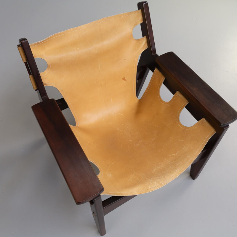 Sillón vintage "kilin" de palosanto y cuero de Sergio Rodrigues para Oca, 1970