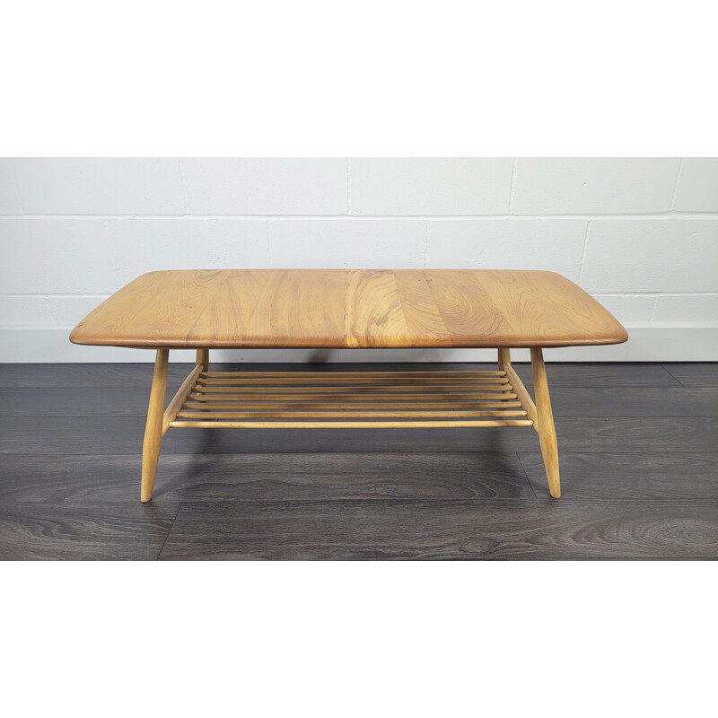 Table basse vintage en bois d'orme par Ercol, 1970